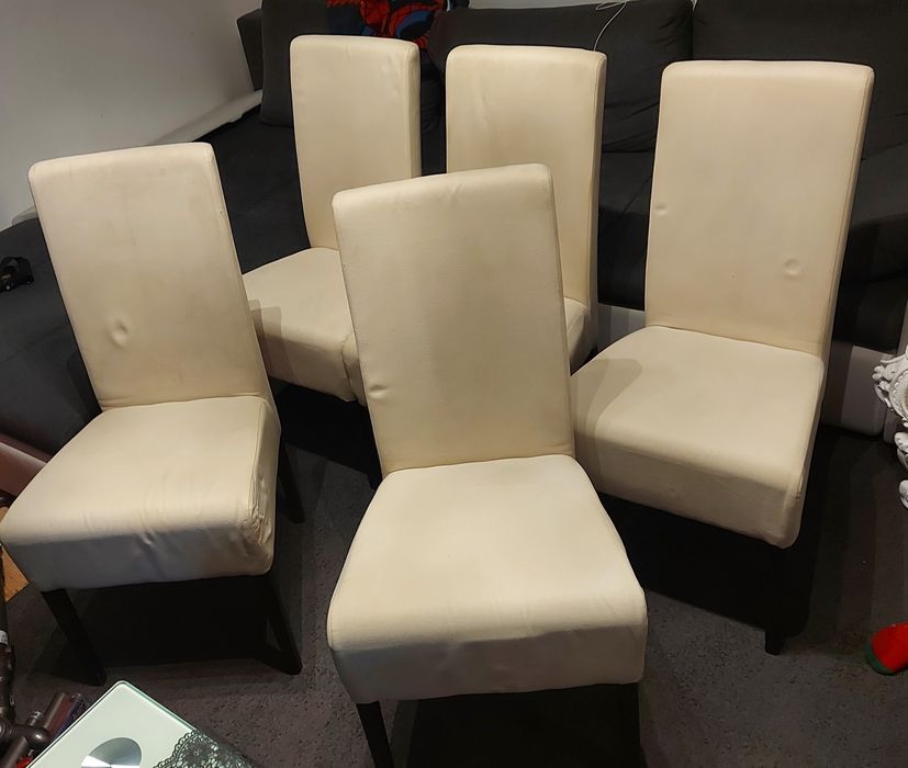 Krzesła 5 sztuk + pokrowce lub czarne krzesla 6 sztuk