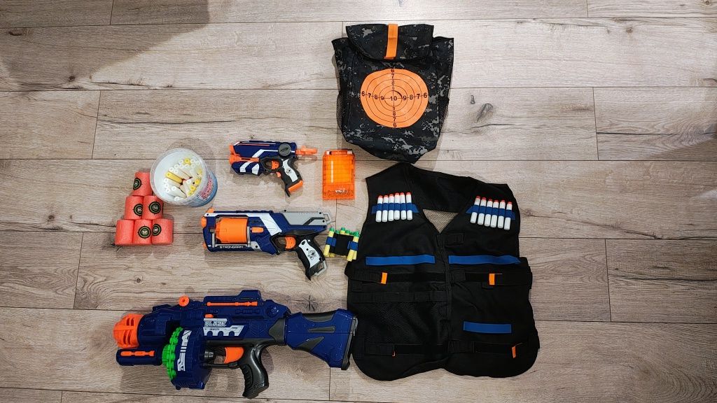 Zestaw Nerf mega zestaw BLAZE automat