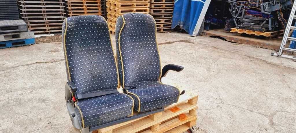 Fotele siedzenia autobusowe