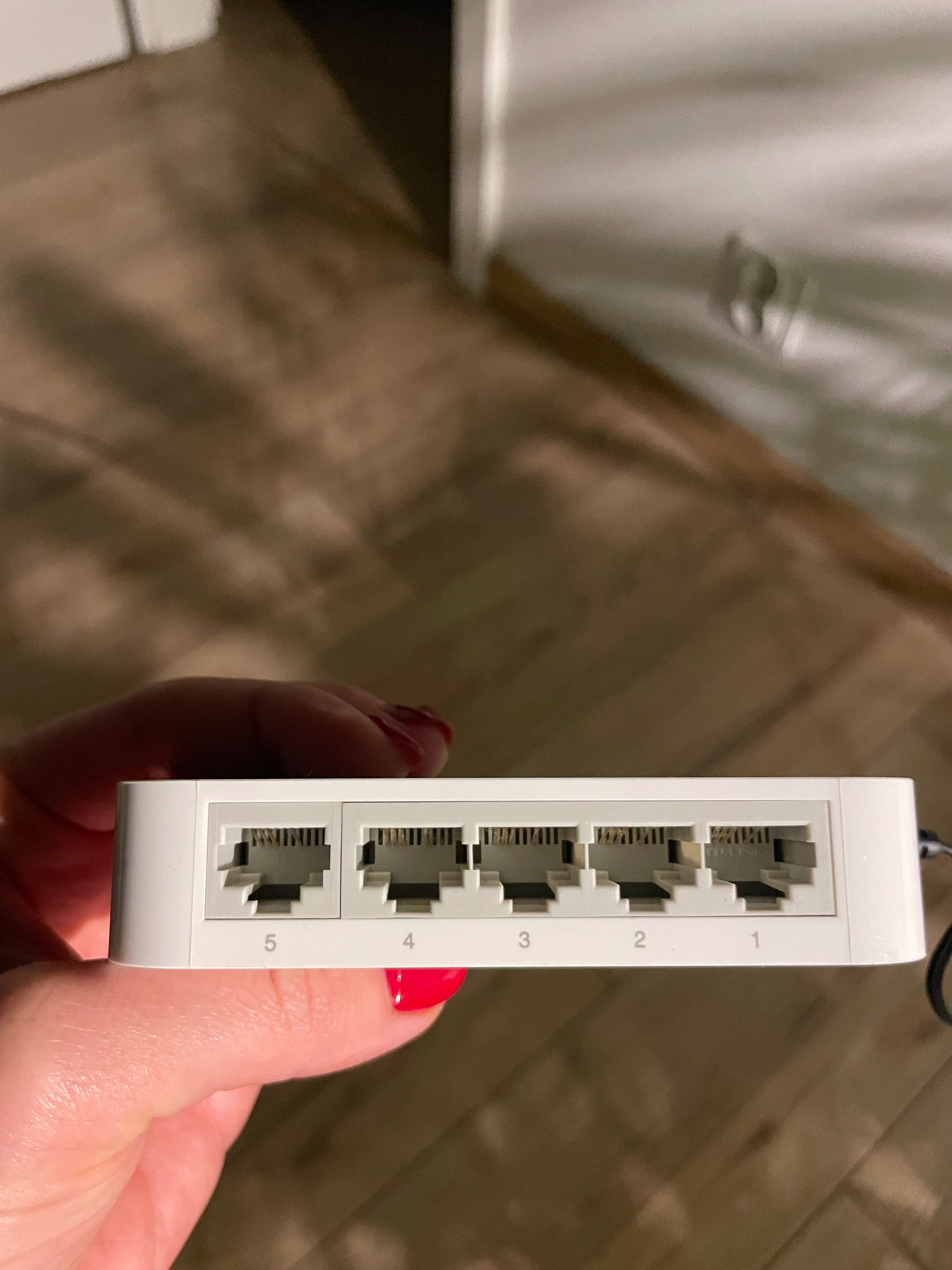 TP-Link TL-SF1005D