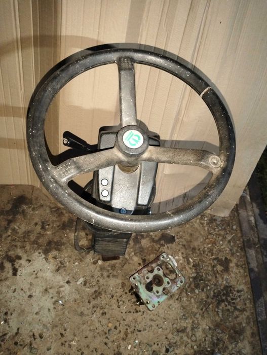 Рульова колонка та насос дозатор