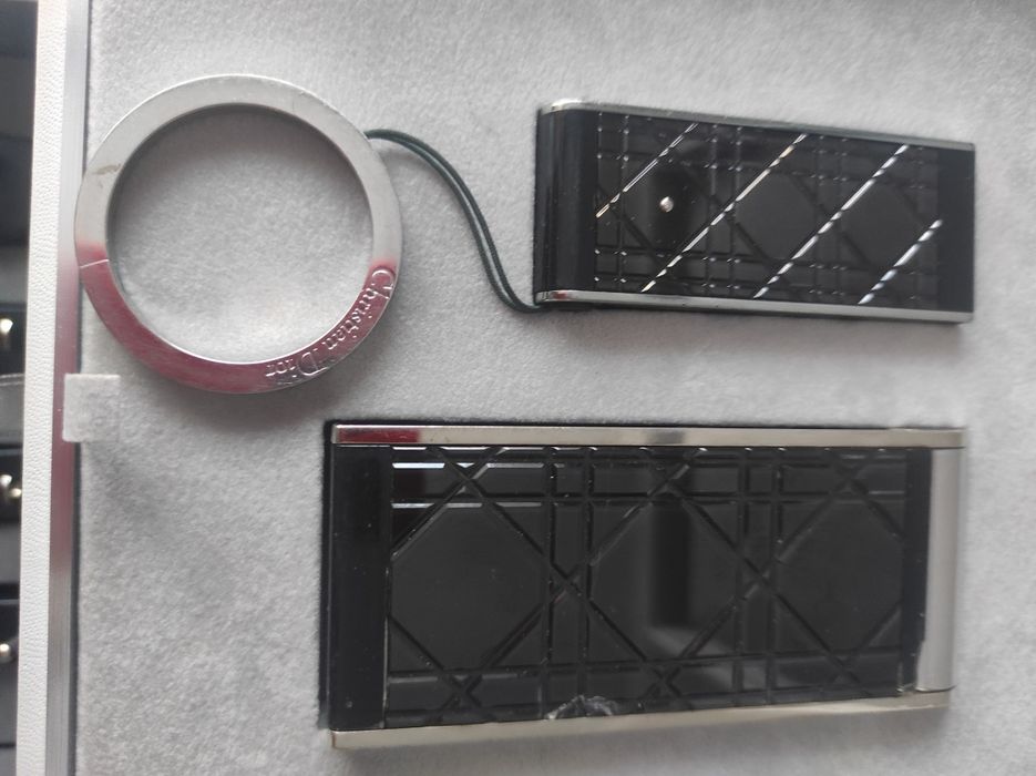 Эксклюзивный телефон CHRISTIAN DIOR