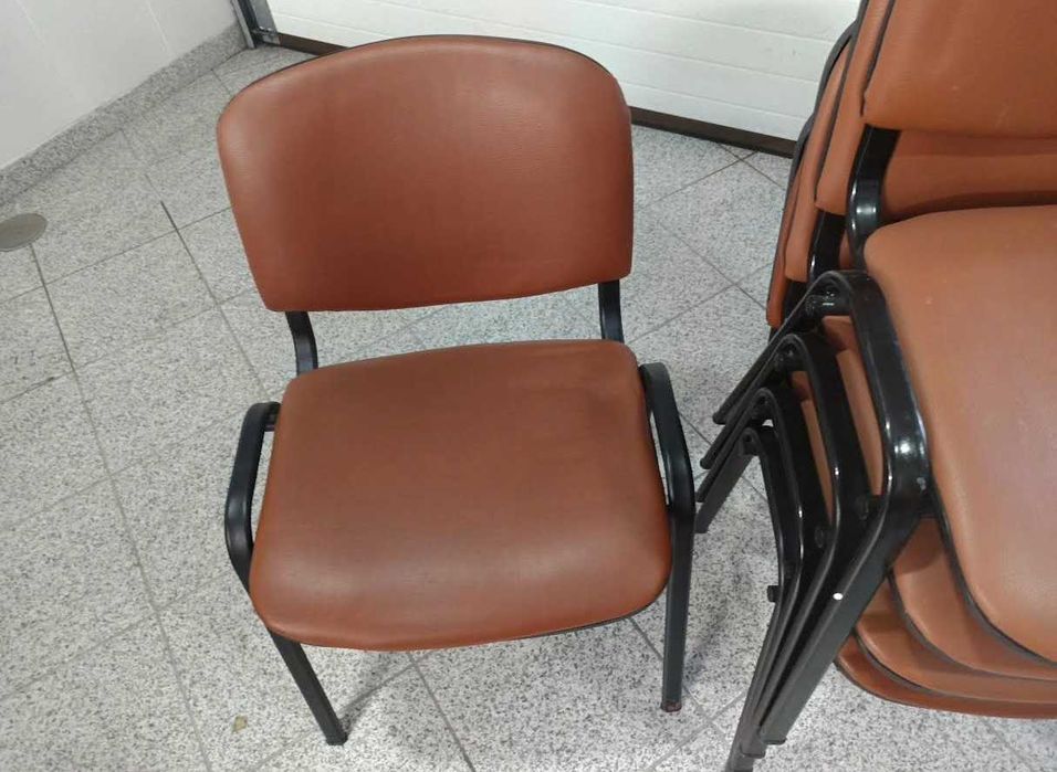 Cadeiras de sala de reuniões