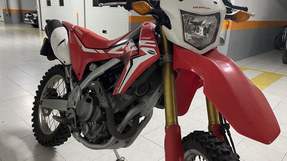 Moto HONDA CRF 250 L