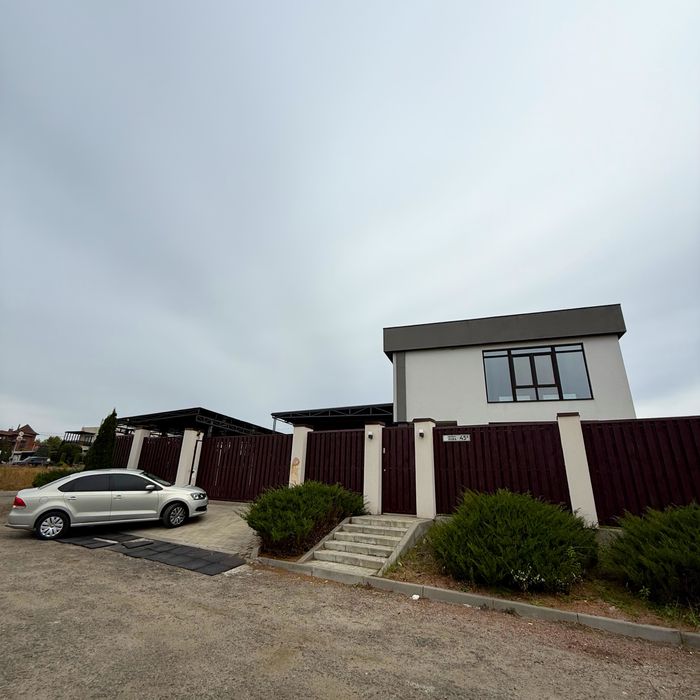 ДОМ Новоалександровка 188 м2  с басейном