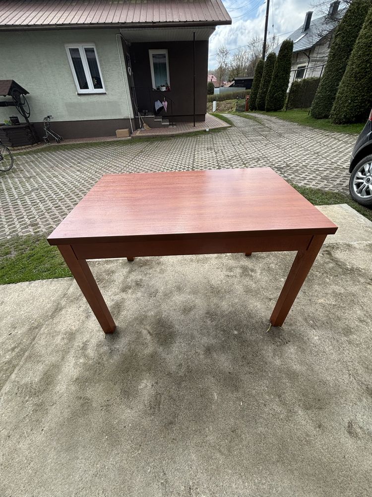 Stół do kuchni drewniany
