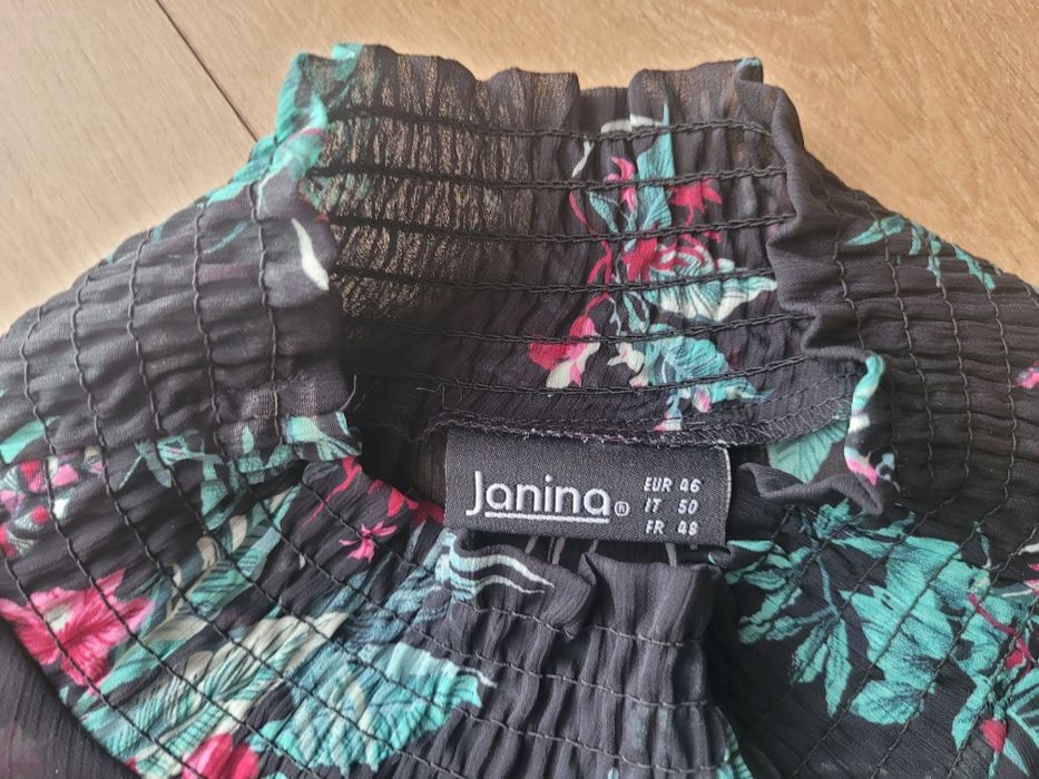 Elegancka koszula damska z motywami kwiecistymi
