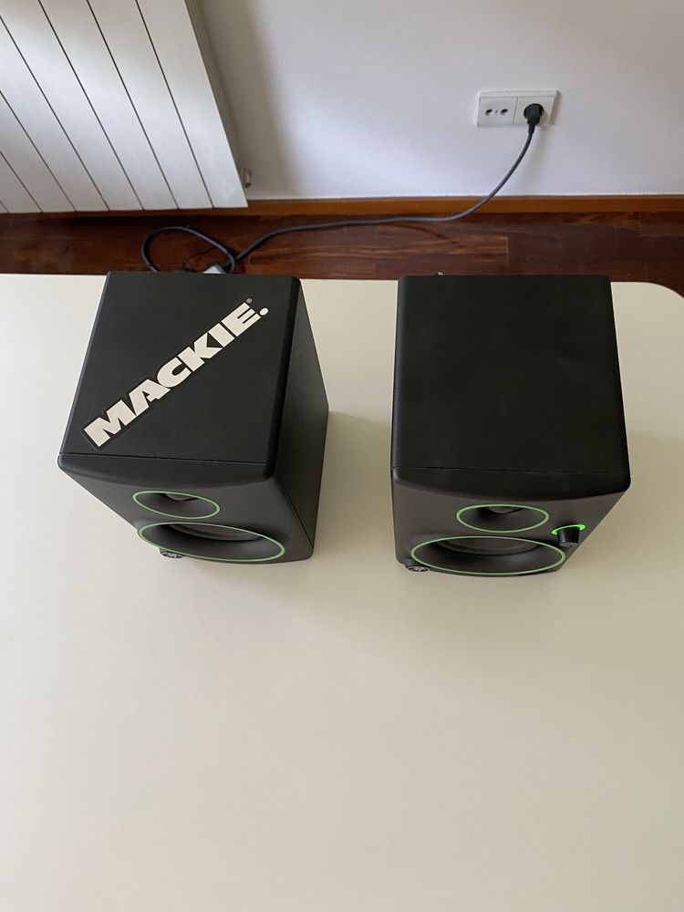 Mackie CR3 [para REPARAÇÃO]