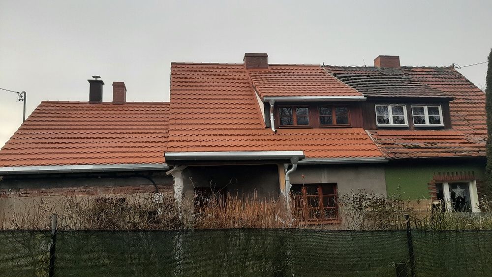 Dachy . Kominy. Rynny. Małe i duże.