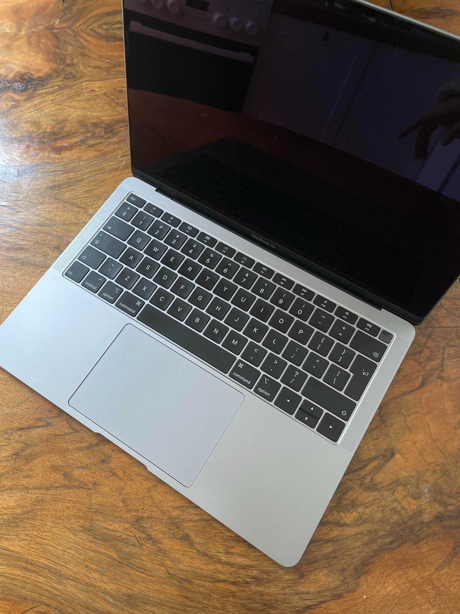 Laptop Macbook Air |  i5 | 128GB |  2019