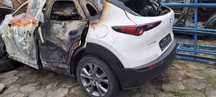 Tył błotniki pas wanna belka Mazda Cx30