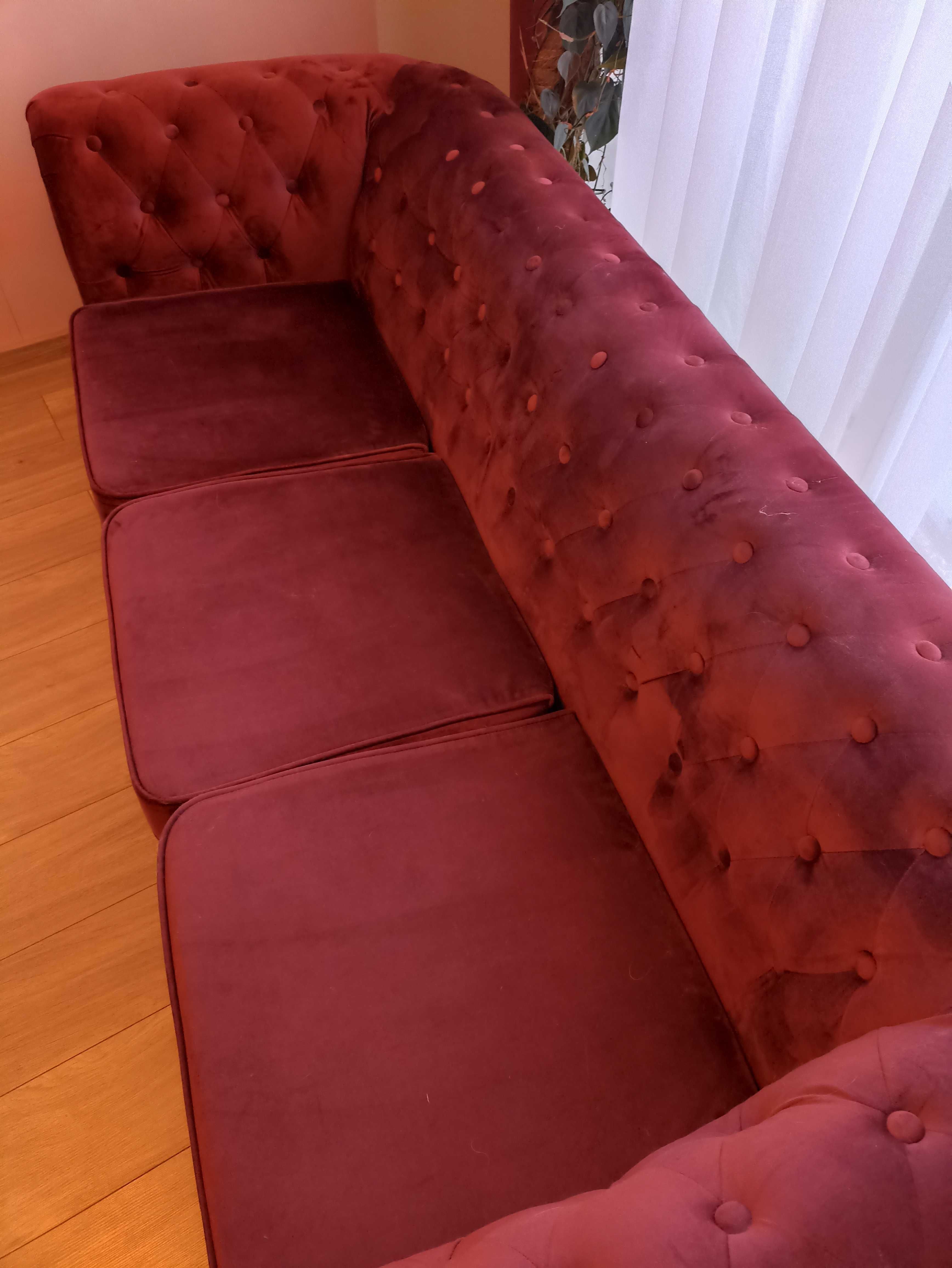 Sofa typu chesterfield- bordowa