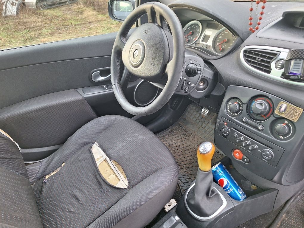 Renault Clio 3 NV676 zderzak maska lampa błotnik drzwi koła pas 1.2