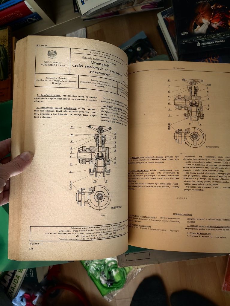 Rysunek techniczny i rysunek techniczny maszynowy zbiór polskich norm