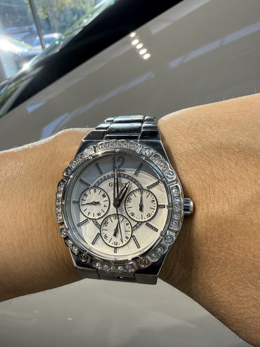 Годинник Guess (оригінал)