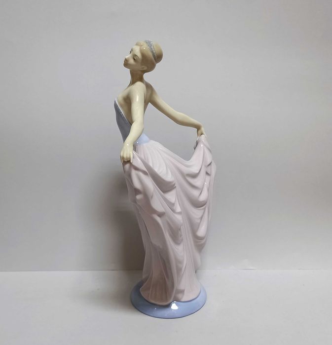 Tancerka, figurka Lladro, Hiszpania, 30cm
