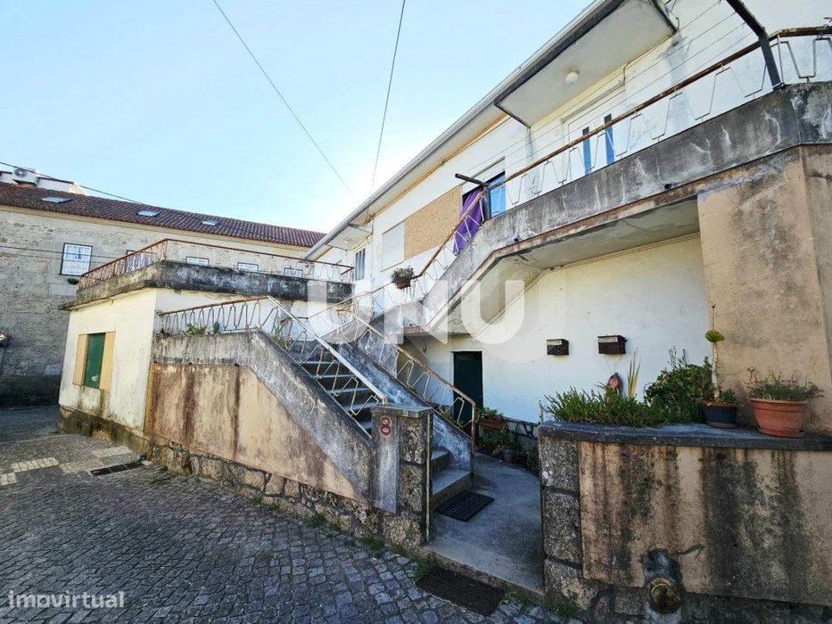 Prédio - 5 minutos do coração da cidade de Viseu