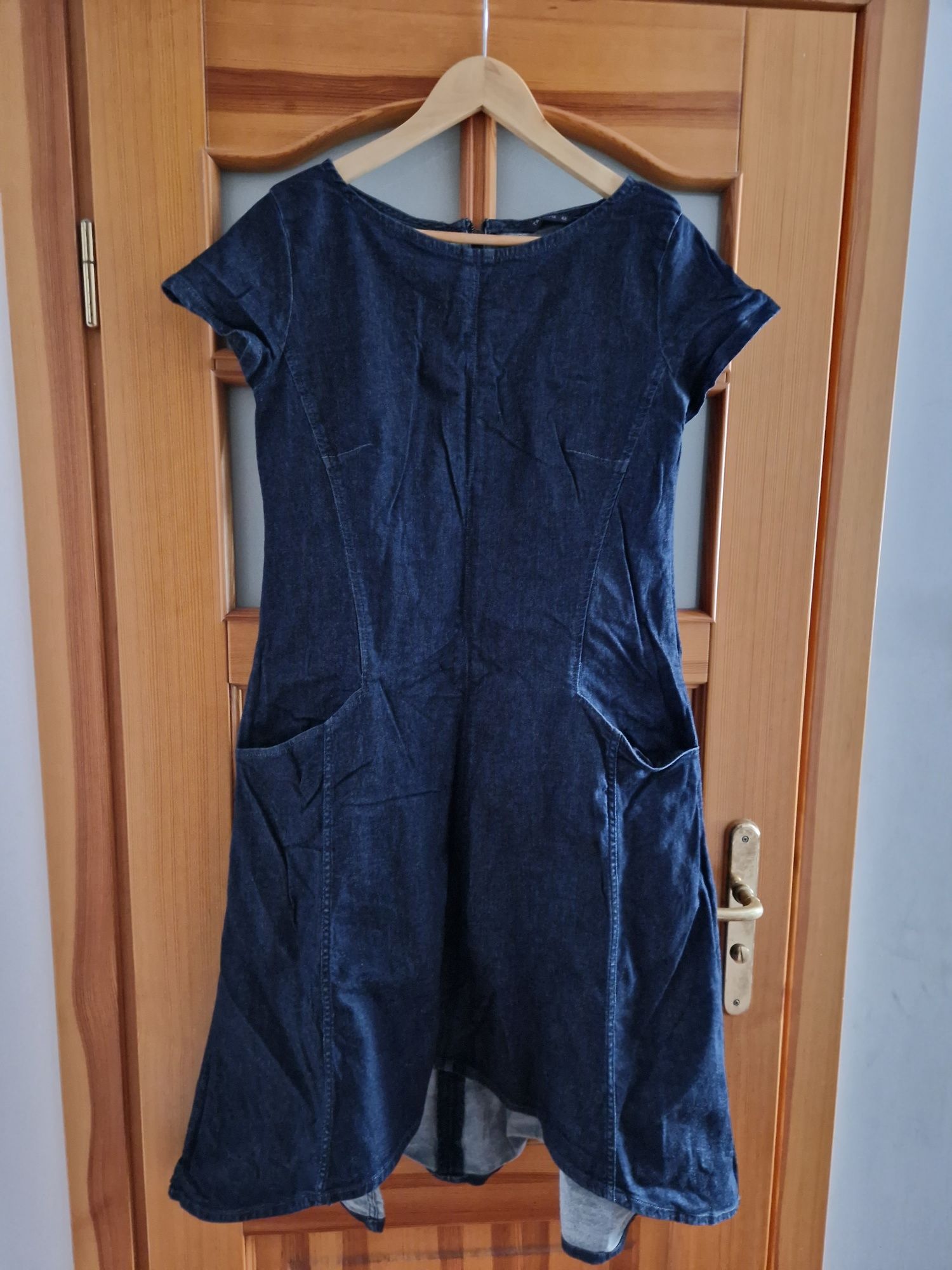 Tatuum asymetryczna sukienka jeans 42