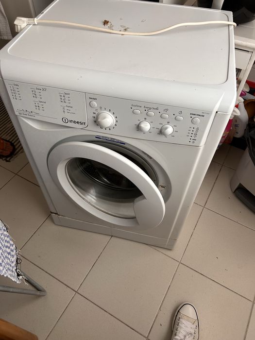 Maquina de lavae a roupa