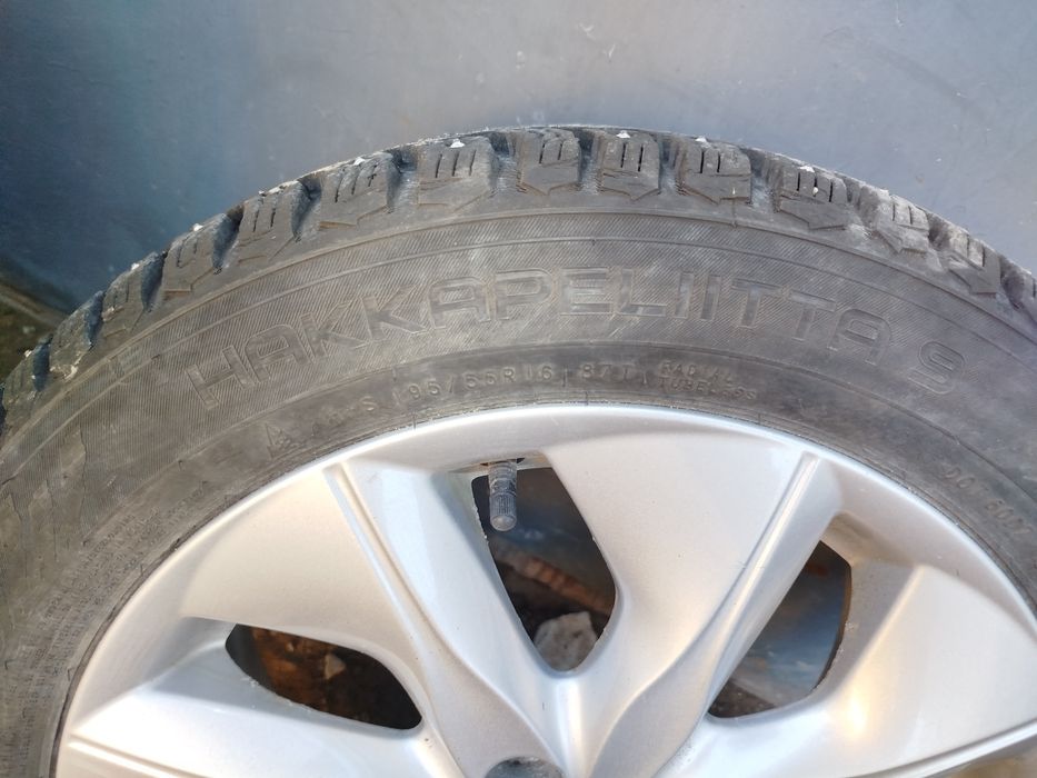 Колеса в зборі на Рено зою