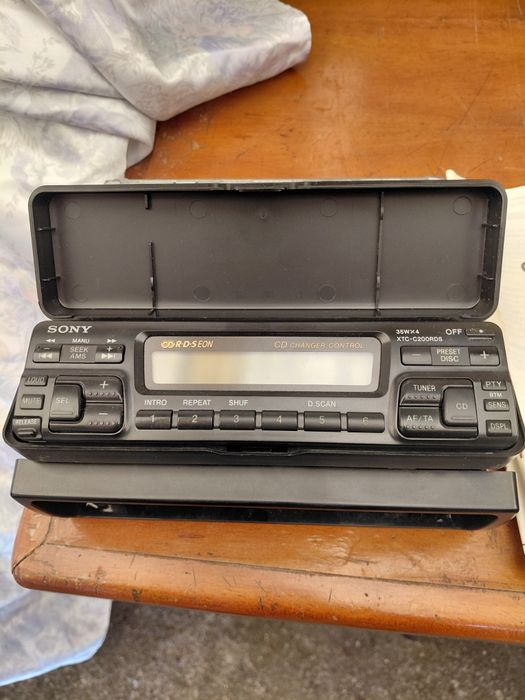 auto-rádio Sony XT-C200RDS