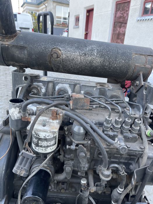 Двигун дизельний Kubota V3300 Турбо