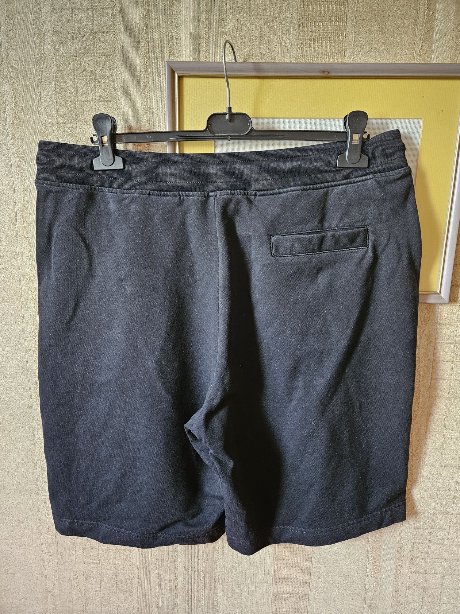 Оригинальные мужские шорты Moschino L