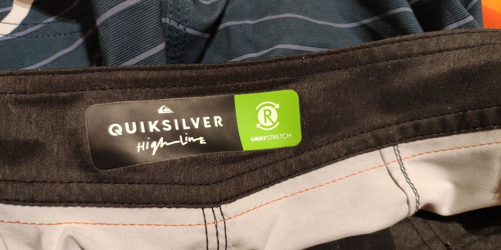 Kąpielówki marki Quiksilver rozmiar 26 super stan i jakość dla surfera