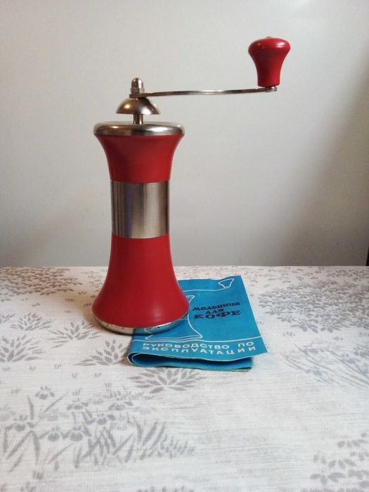 Мельница ручная для кофе и специй с регулировкой помола