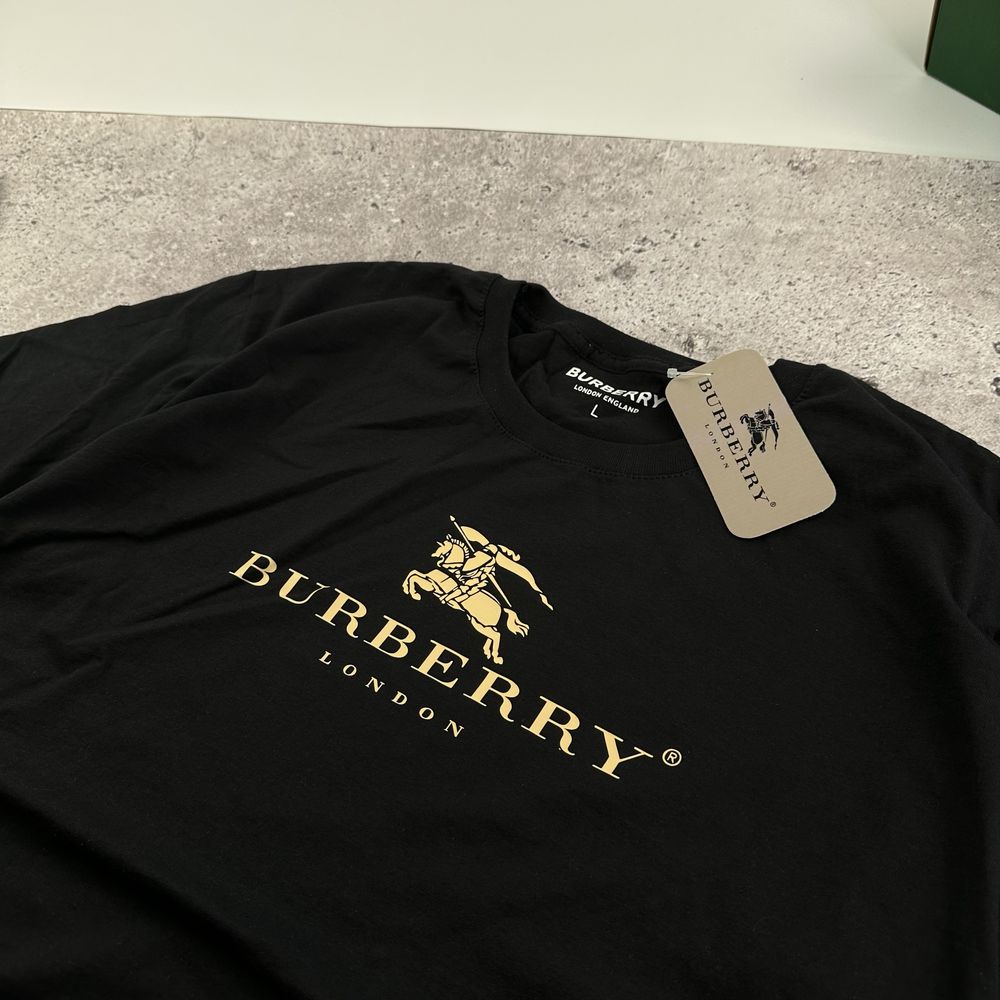 Футболка  Burberry класична S,M,L,XL