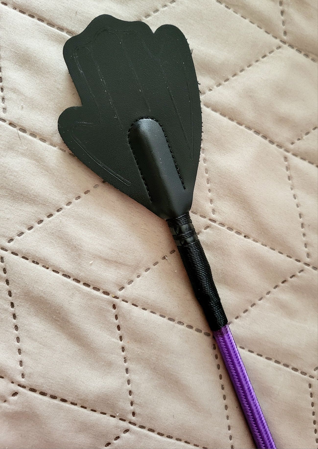 Bat palcat jeździecki