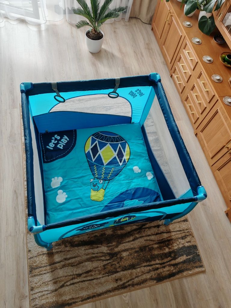 Kojec dziecięcy / łóżeczko turystyczne Baby Design Play 110x110 cm