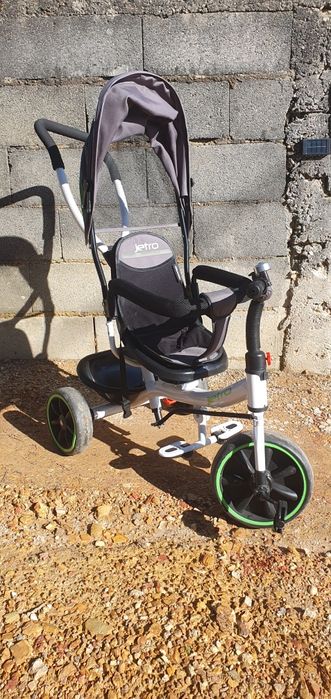 Vendo triciclo/aquecedor biberão/penico