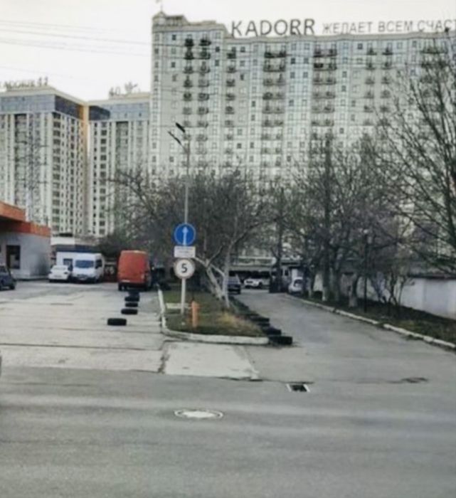 Продам крытое место на стоянке