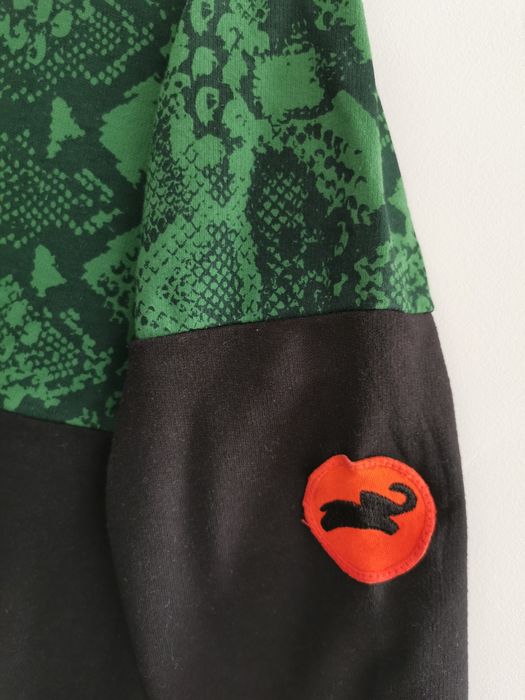 Bluza rozm. S. CZARNO zielona