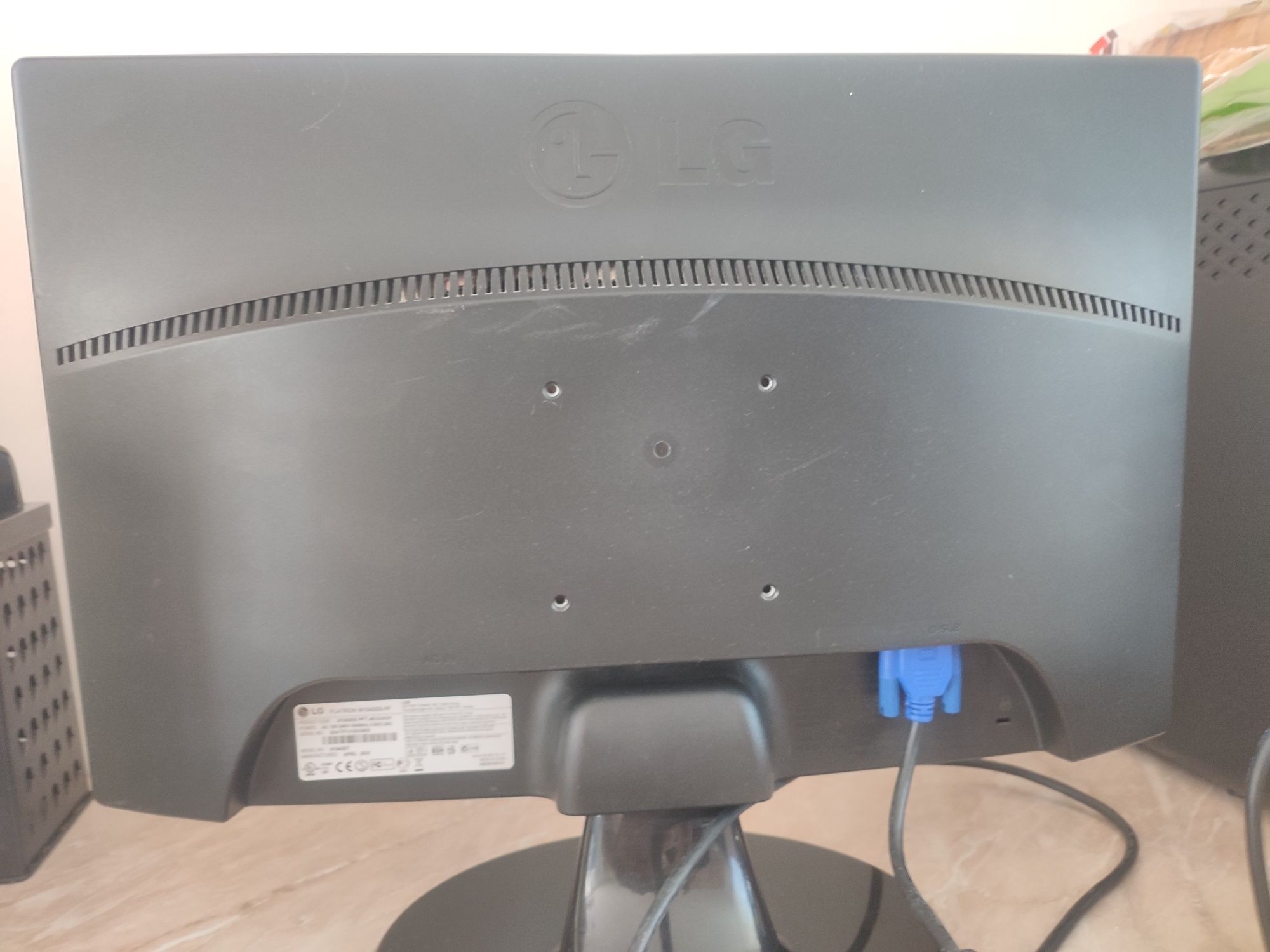 Monitor LG FLATRON W1943SS 19" | VGA