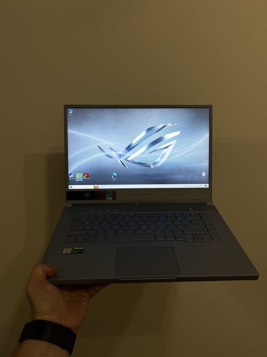Топовий!!! ігровий  ноутбук Asus ROG Zephyrus 15 у відміному стані