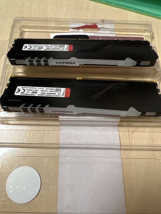 Оперативна пам’ять HyperX 16 GB DDR4 2400 MHz Fury RGB Black