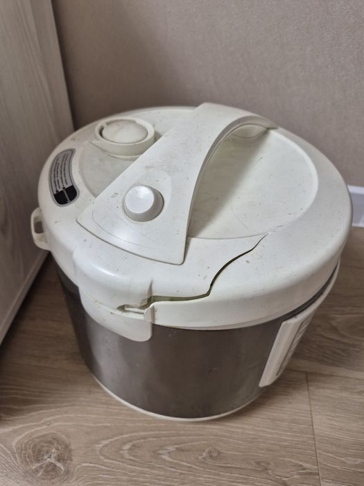 Мультиварка DELFA DMC-10