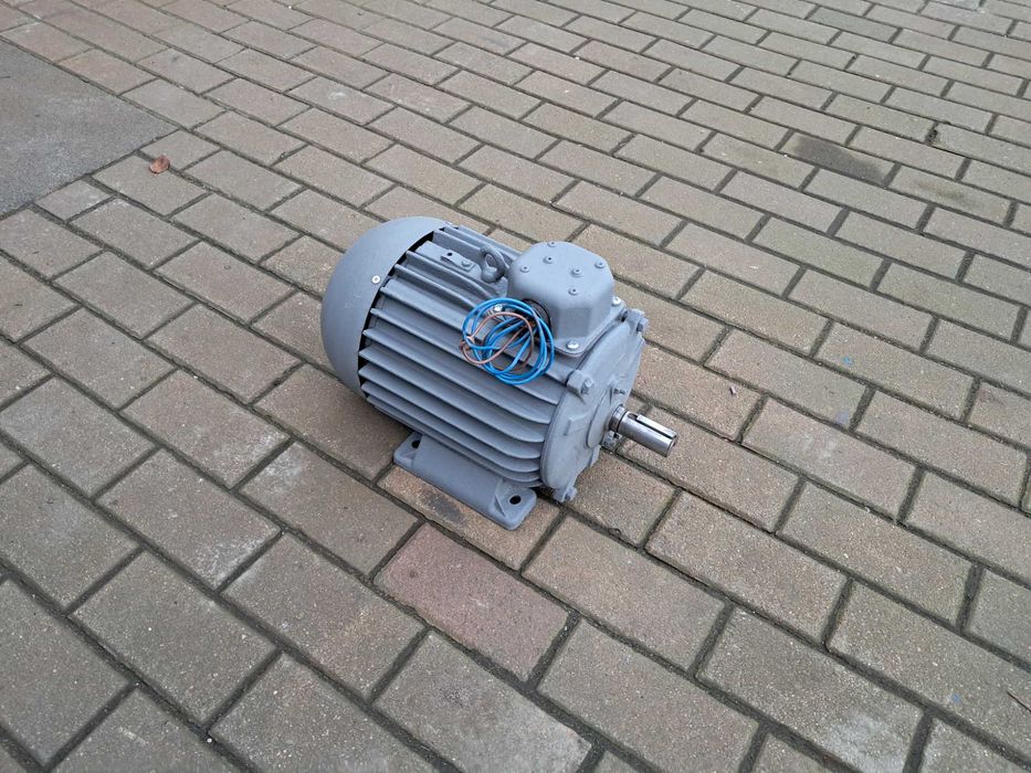 Silnik elektryczny 4kw  1430 obrotów Polski    .Wysyłka