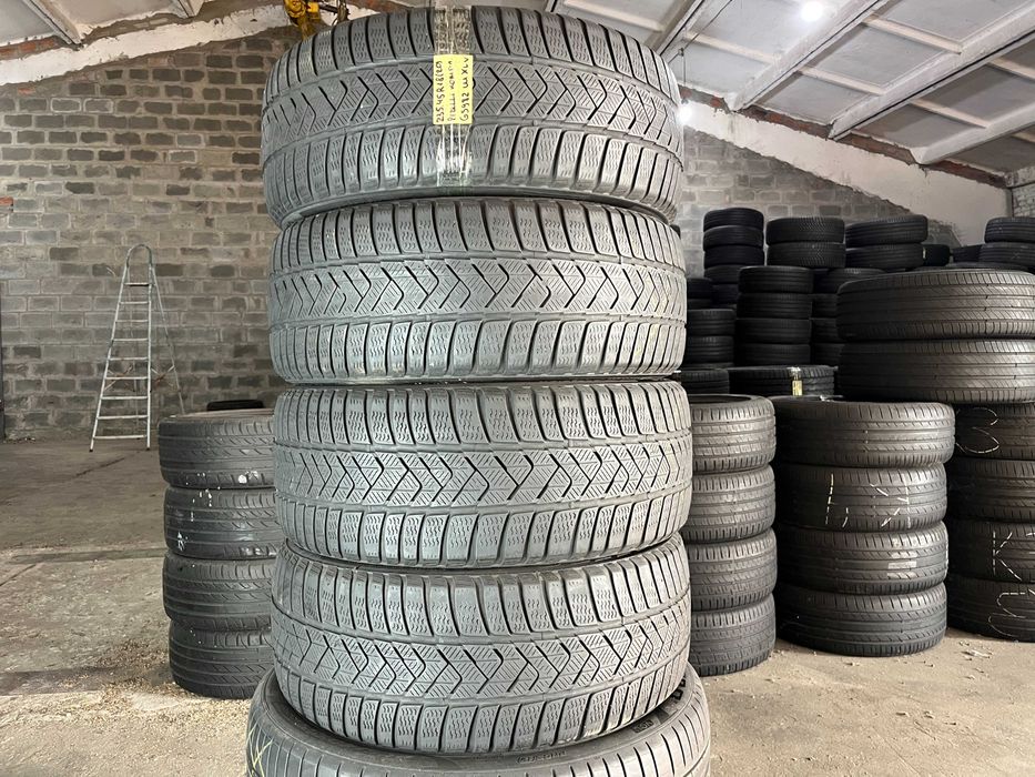 GS982 Зимові шини 235/45r18 Pirelli Sottozero 3 комплект резини р18