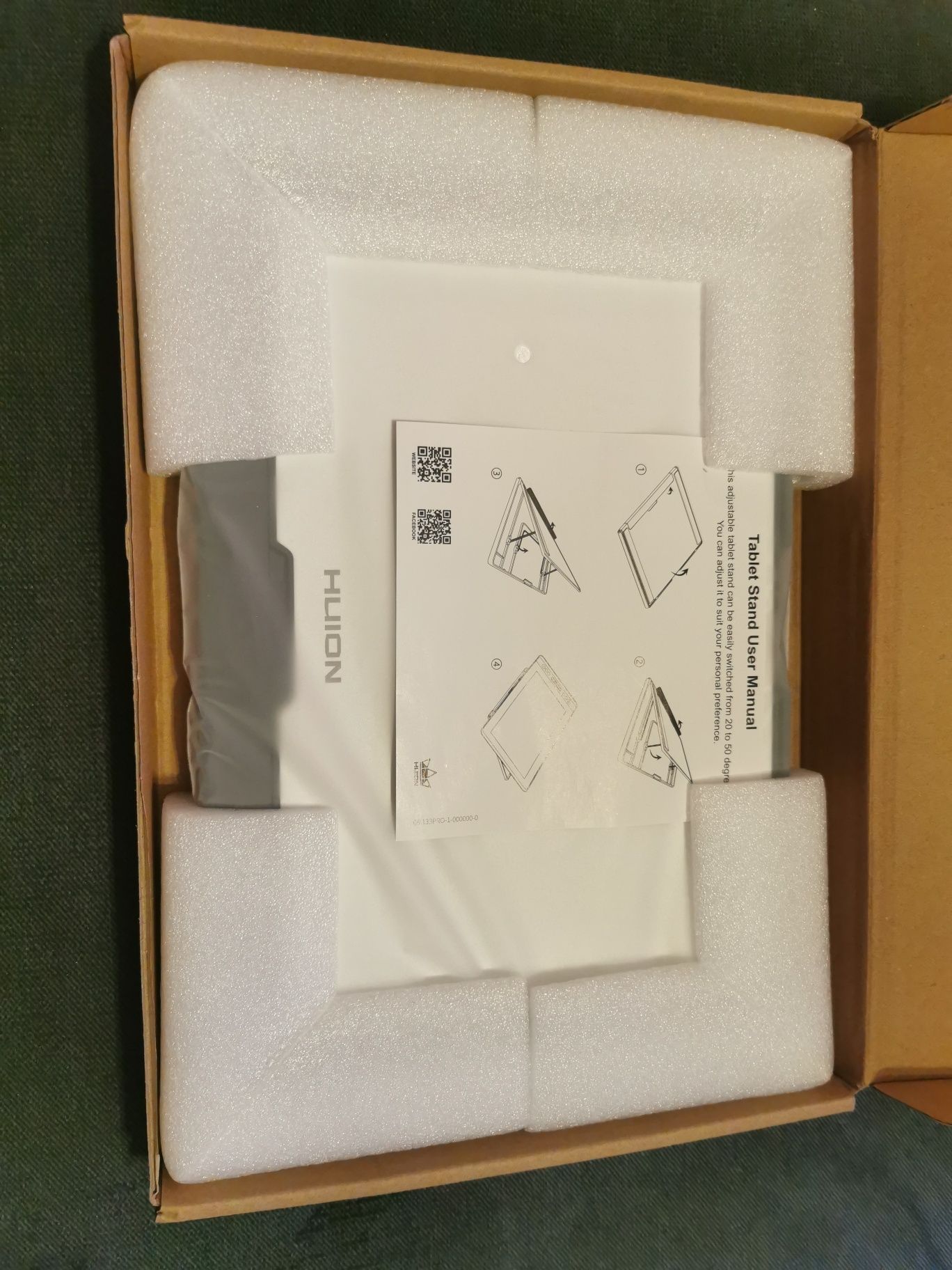 Tablet graficzny, tablet Huion Kamvas 12 +podstawka