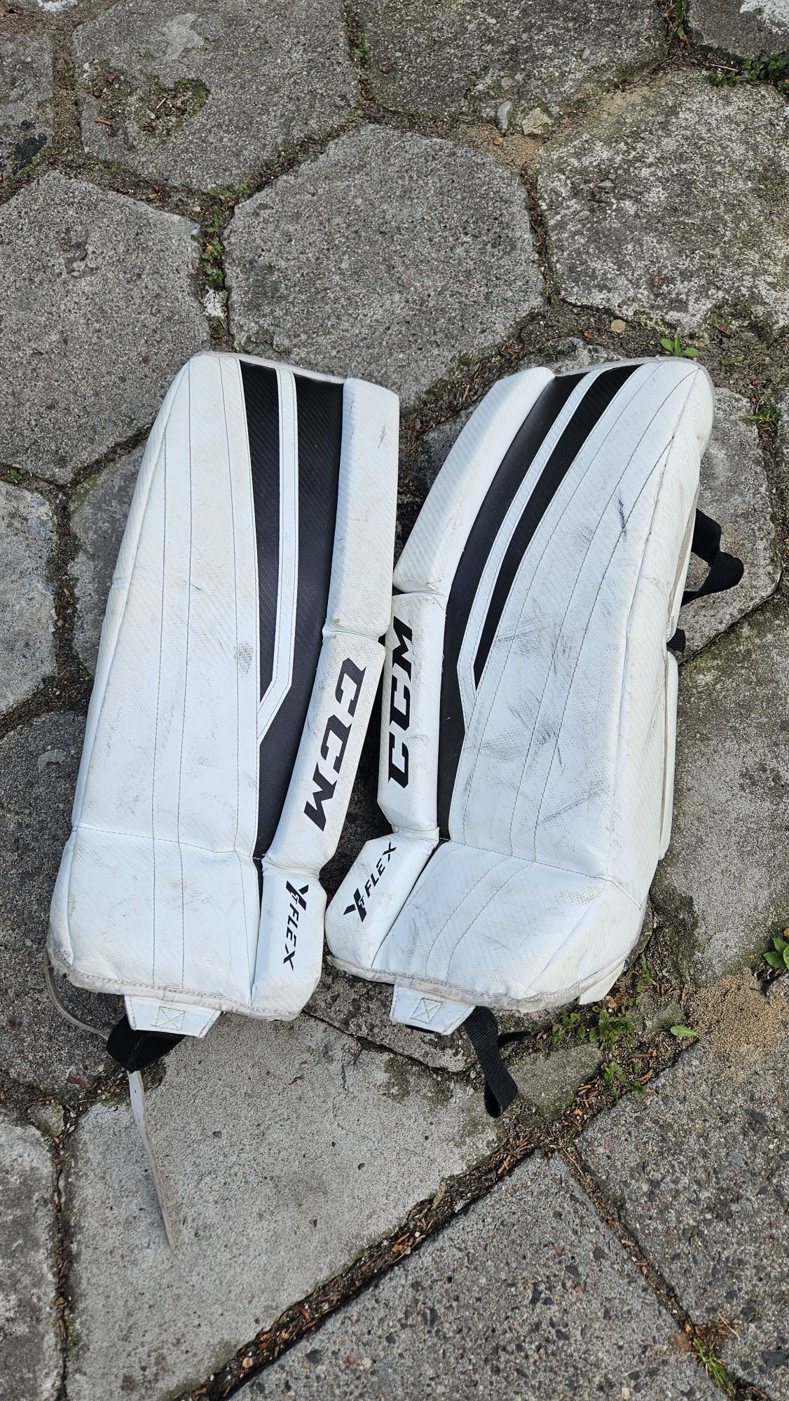 Parkany hokejowe dla dziecka CCM Hockey youth 22 cale od 100cm wzrostu