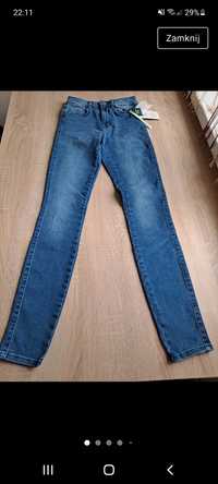 Jeansy skinny fit z wysokim stanem