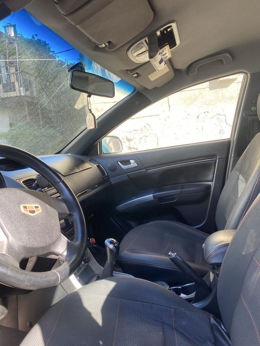 Geely emgrand 7.