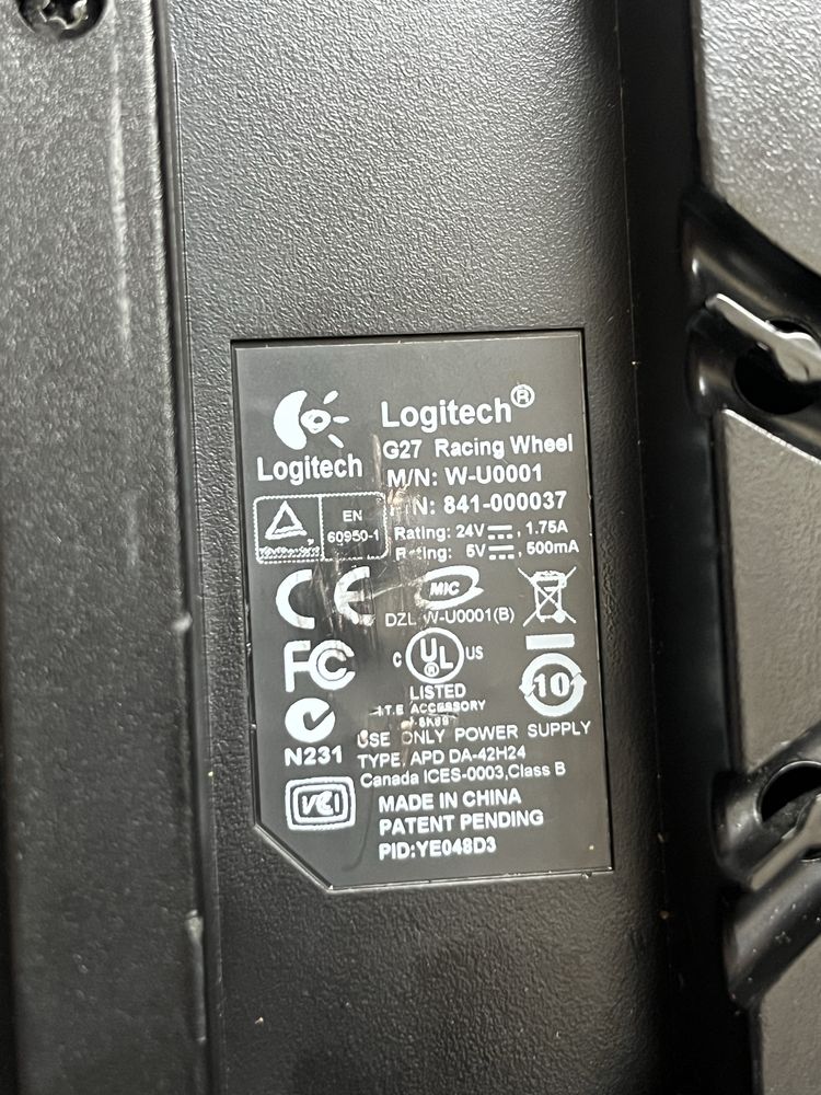 Kierownica Logitech G27 + Logitech Shifter