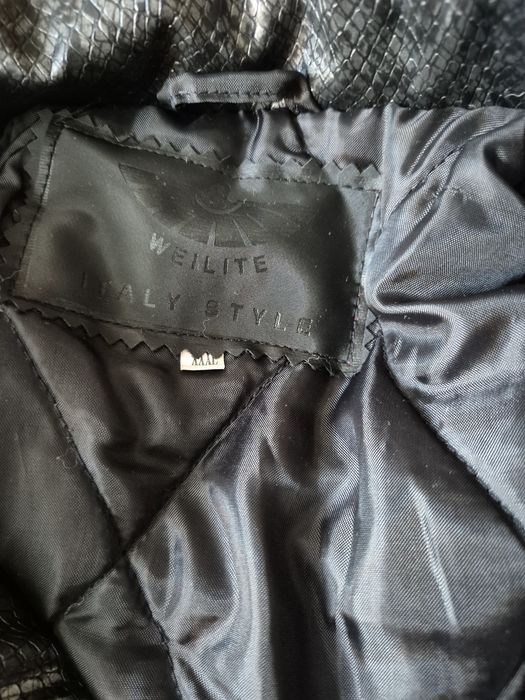 Nowa, zimowa kurtka z naturalnym futerkiem przy kapturze