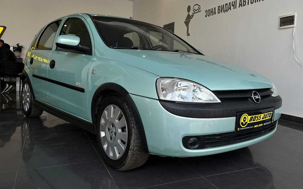 Opel Corsa 2002 рік.
