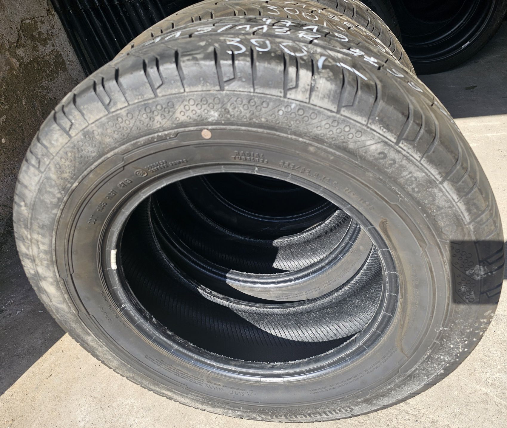 235/65R16C Continental Conti van Contact 200 Lato