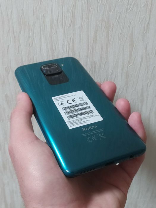 Крутий смартфон Xiaomi Redmi Note 9 3/64GB в гарному стані